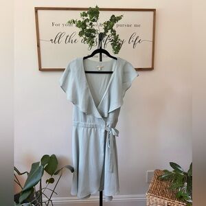 Beautiful, NWT Gianni Bini light seafoam green wrap dress